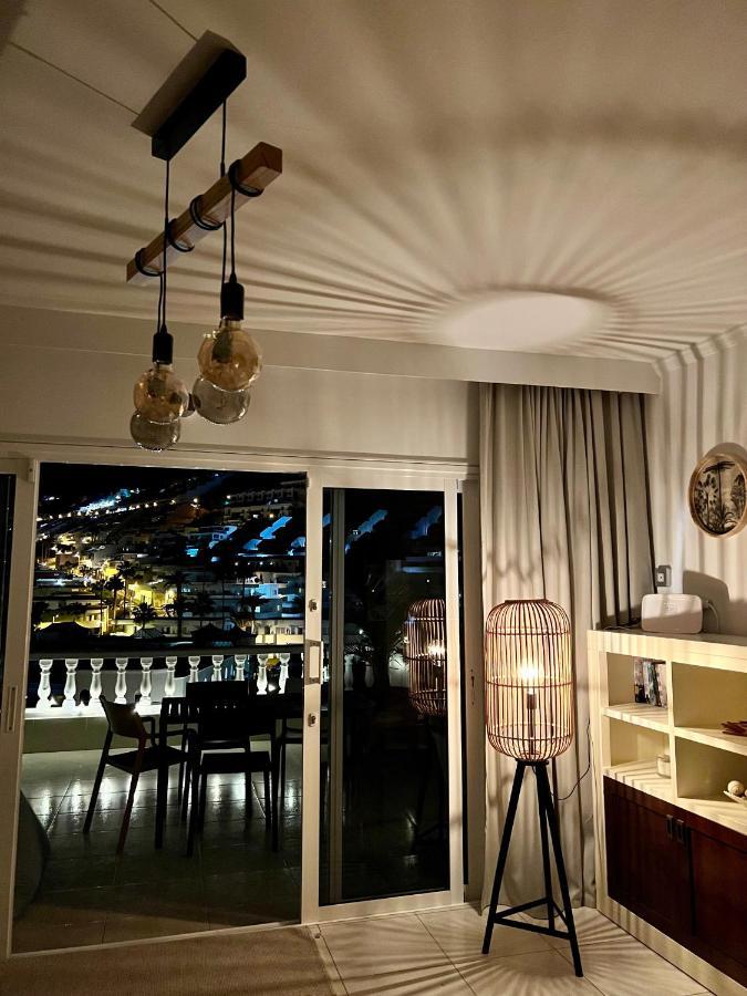 Апартаменты Luxury Penthouse With Breathtaking Views And Huge Private Terraces Пуэрто-де-Сантьяго Экстерьер фото
