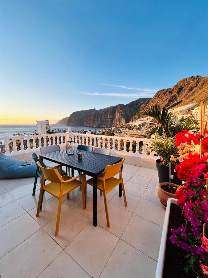Апартаменты Luxury Penthouse With Breathtaking Views And Huge Private Terraces Пуэрто-де-Сантьяго Экстерьер фото
